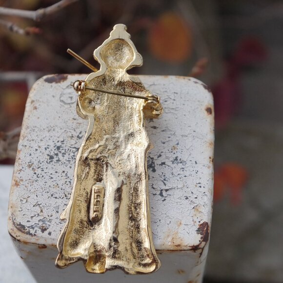 Cute Vintage Clown Playing Violin Brooch - Picture 6 of 6